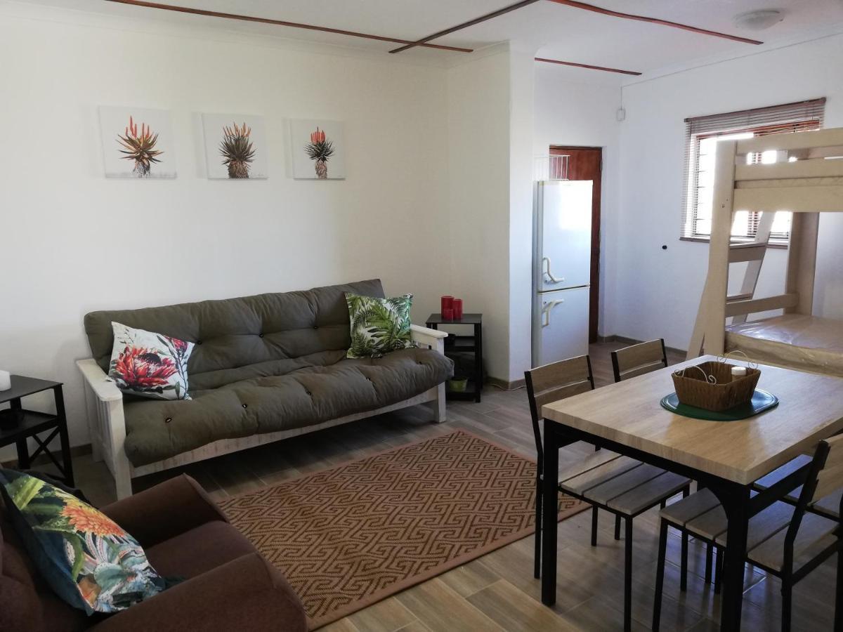 Walvis Bay Backpackers & Self-Catering Apartman Kültér fotó